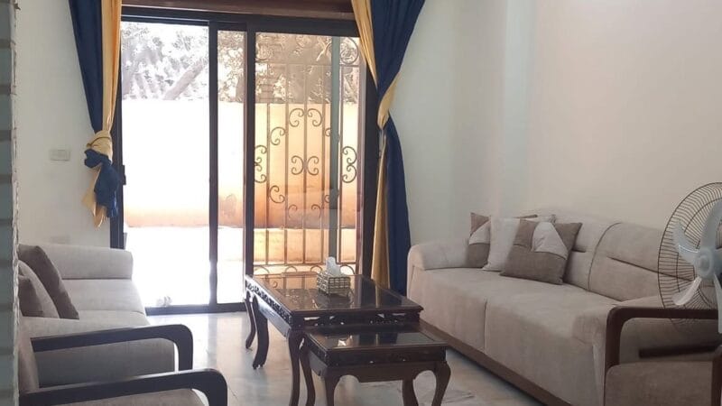 شقة ارضية مع حديقة داير البيت في اشرفية الوادي